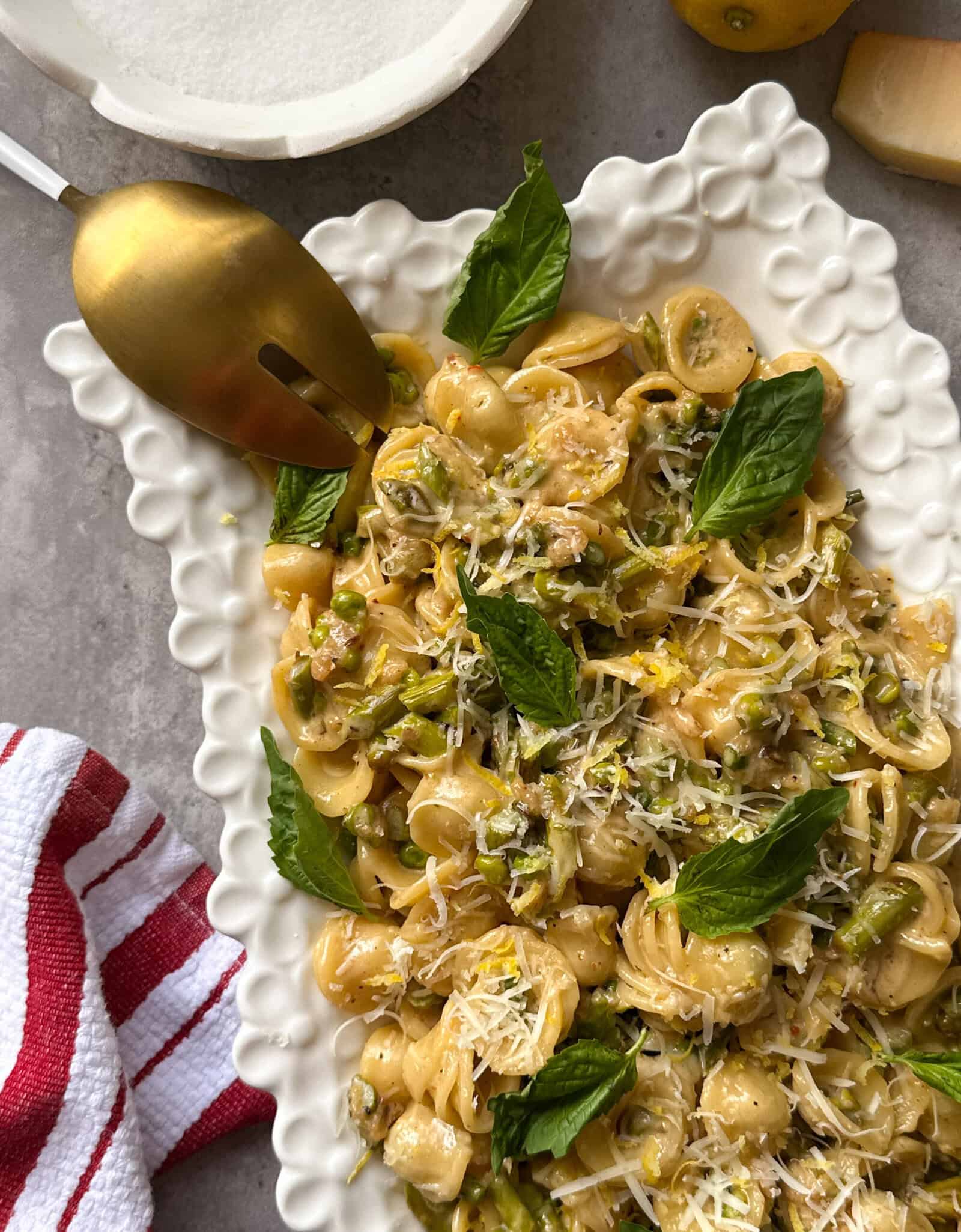 Orecchiette with Asparagus and Peas-image